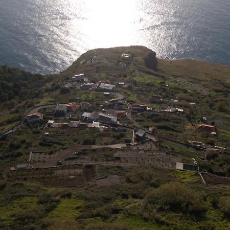 Refugio De Pedra Villa Fajã da Ovelha Buitenkant foto